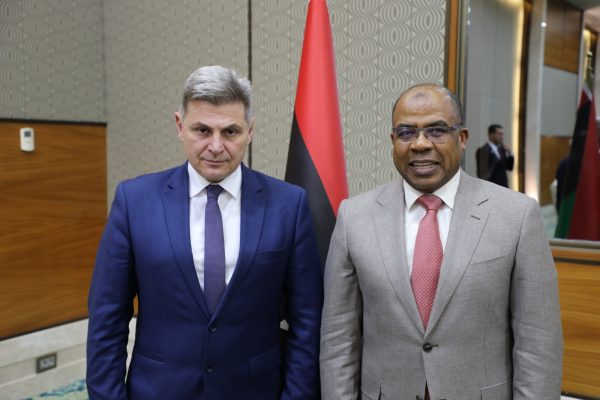 Επαφές Φαραντούρη στη Λιβύη με πρωθυπουργό και υπουργό Πετρελαίου