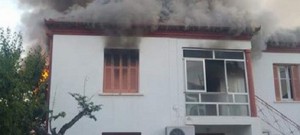 Τραγικός θάνατος για 90χρονη στο Αμύνταιο Φλώρινας - Κάηκε μέσα στο σπίτι της (pic)