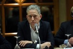 Ερώτηση Χρυσόγονου στην Κομισιόν για τις επαχθείς απαιτήσεις σε βάρος χαμηλόμισθων
