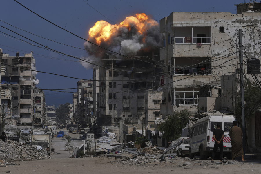 Νέο σφυροκόπημα του Ισραήλ στη Ντέι αλ Μπαλάχ, στην κεντρική Γάζα - Ανθρωπιστική κατάρρευση και αντιδράσεις