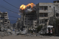 Νέο σφυροκόπημα του Ισραήλ στη Ντέι αλ Μπαλάχ, στην κεντρική Γάζα - Ανθρωπιστική κατάρρευση και αντιδράσεις