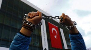 Τουρκία: Νέα εντάλματα σύλληψης σε βάρος 4 υπέρμαχων των ανθρωπίνων δικαιωμάτων
