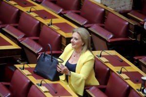 Μεγαλοοικονόμου: Ο Τσίπρας με την ομιλία του με έπεισε να ψηφίσω "ναι"