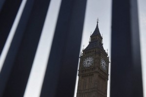 Δύσκολο να αλλάξει η ημερομηνία για τις βρετανικές εκλογές