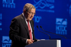 Μεσοπρόθεσμα μέτρα για τη βιωσιμότητα του ελληνικού χρέους προτείνει ο ESM