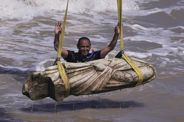 Αίγυπτος: Στο φως ιστορικοί θησαυροί μιας βυθισμένης πόλης ηλικίας 2.000 ετών (Εικόνες &amp; Βίντεο)