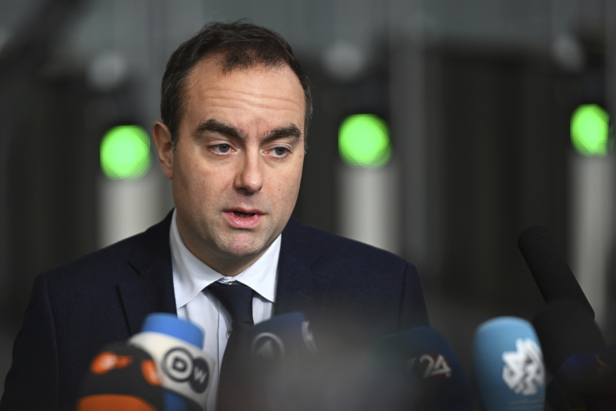 Γαλλία: Φόβοι ότι οι ΗΠΑ θα «παραχωρήσουν τα πάντα» στη Ρωσία