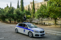 Ακρόπολη: Τρεις συλλήψεις για επίθεση σε 14χρονη