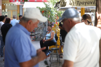 Η «βόμβα» του δημογραφικού και οι συντάξεις: Το κρίσιμο 2027 και τα όρια ηλικίας