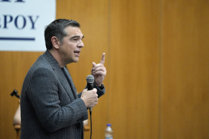 Τσίπρας για νέο κόμμα: Στο ραντεβού με την ιστορία δεν μπορείς να πας ούτε νωρίς, ούτε αργά