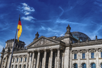 Γερμανία: Στο «χρονοντούλαπο» το εισιτήριο των 9 ευρώ το μήνα, σημαντικές αυξήσεις στη μετακίνηση
