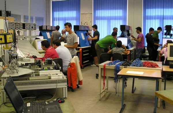 Με έξι άτομα συμμετέχει στη μαθητεία ΕΠΑΛ-ΕΠΑΣ ο δήμος Βόλου