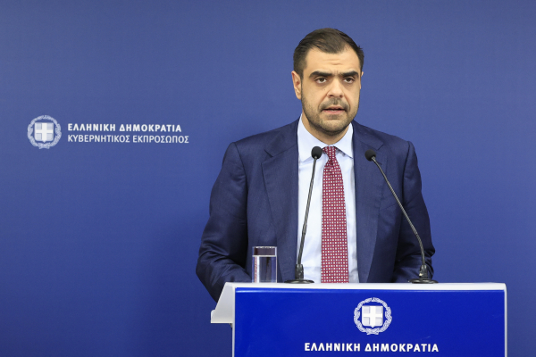 «Δεν έχω καμία ενημέρωση για κανένα έγγραφο», απαντά ο Μαρινάκης για τις νέες αποκαλύψεις για το Predator