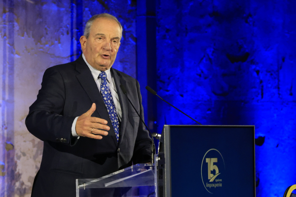 Κατά ριπάς ο Καραμανλής για σκάνδαλο υποκλοπών και προσχηματικές εξεταστικές