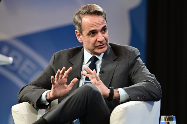 Mitsotakis Embraces Trump-Era Politics, Strengthens Ties with the White House