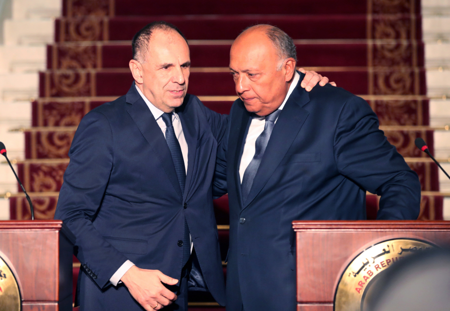 Γεραπετρίτης από Βρυξέλλες: Υπέρ της αναβάθμισης των σχέσεων Αιγύπτου με την ΕΕ