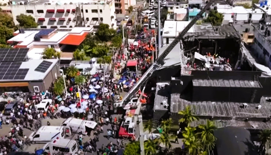 Τραγωδία στον Άγιο Δομίνικο με πάνω από 98 νεκρούς: Η στιγμή που κατέρρευσε η στέγη ντισκοτέκ (βίντεο)