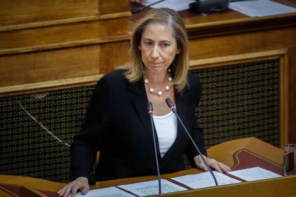 Η Ξενογιαννακοπούλου παρουσίασε τον «παθολόγο» της Δημόσιας Διοίκησης