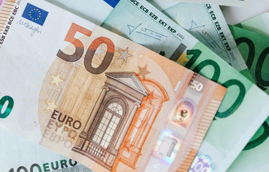 Συντάξεις Μαρτίου 2025: Γιατί θα πληρωθούν νωρίτερα