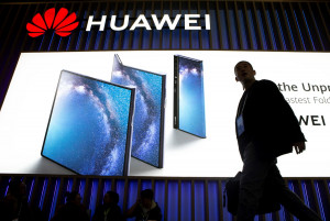 Ξεκίνησε η έκδοση της κόρης του ιδρυτή της Huawei
