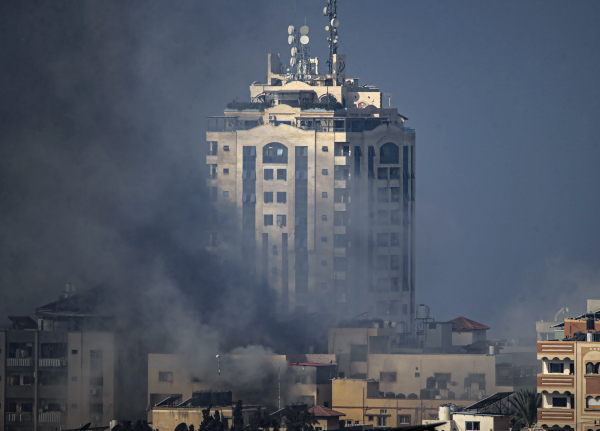 «Πέφτουν» τα προπύργια της Χαμάς, νέοι βομβαρδισμοί σε νοσοκομεία της Γάζας: Aναφορές για σχέδια εκεχειρίας με εμπλοκή της CIA