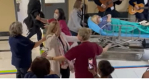 Ερυθρός Σταυρός: «Κάθε χρόνο γίνεται, ήταν στημένο», απαντά για το γλέντι η πρόεδρος των εργαζομένων