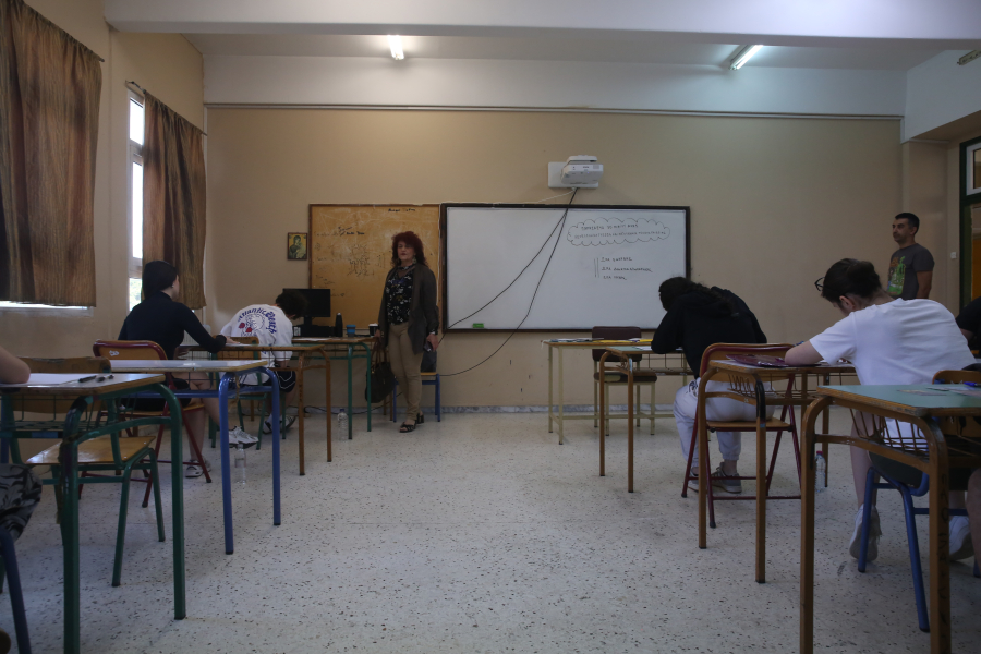 Πανελλήνιες 2025 ΓΕΛ: Τα θέματα και οι απαντήσεις σε Λατινικά, Χημεία και Πληροφορική