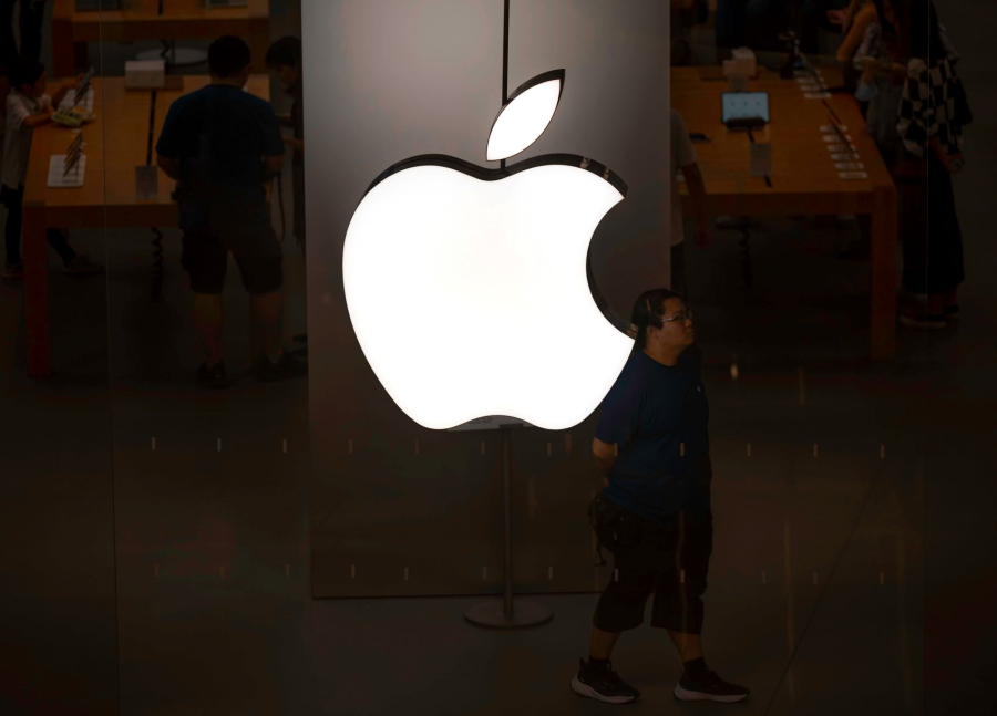 Απίστευτο στριμωξίδι και ποδοπάτημα σε εμπορικό κέντρο του Ντουμπάι για ένα iPhone15