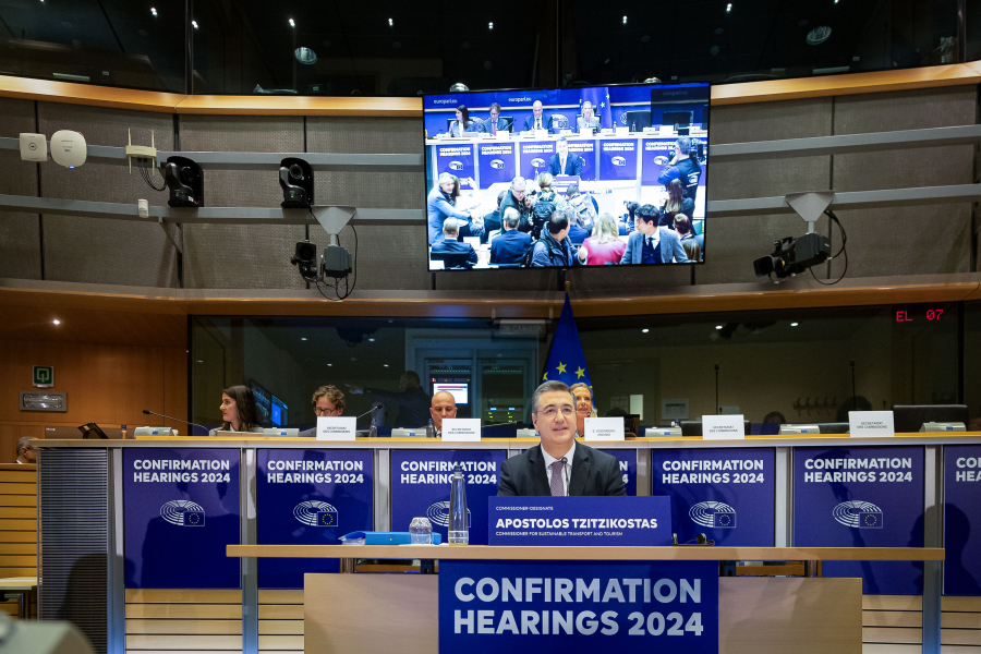 «Πράσινο φως» στον Τζιτζικώστα: Ποιοι τον καταψήφισαν