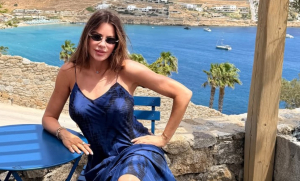 Sofia Vergara: Ο χορός στη Μύκονο και τα νέα στιγμιότυπα με φόντο τη θάλασσα