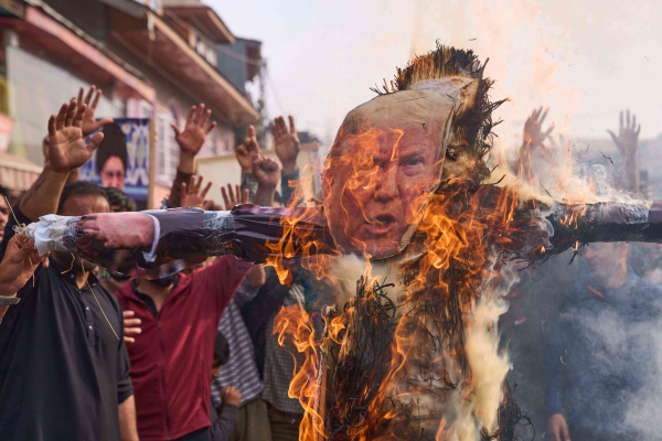 Μέση Ανατολή: Η απάντηση του Ιράν στις ΗΠΑ - «Θα πλήξουμε νέους στόχους»