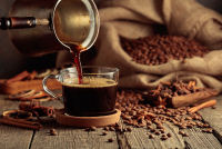 Coffee Island: Κανονικά συνεχίζεται η λειτουργία της παρά τις δικαστικές εξελίξεις με τον Βαγγέλη Λιόλιο