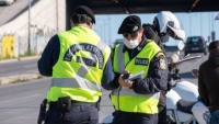 Τροχαία: Με το πόδι στο...γκάζι οι Έλληνες, όργιο παραβιάσεων του ΚΟΚ τον Αύγουστο
