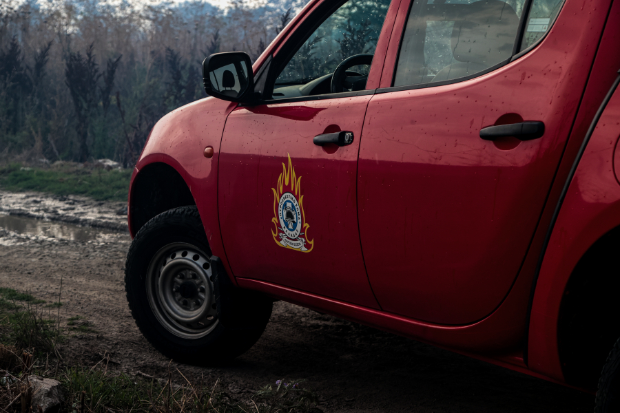 Ξέσπασε φωτιά σε δασική έκταση στο Άγιο Όρος