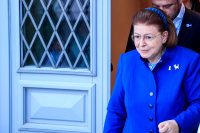 Προσφυγή Μενδώνη στη δικαιοσύνη για δημοσίευμα της «Δημοκρατίας» - Τι αναφέρει για Νίσυρο