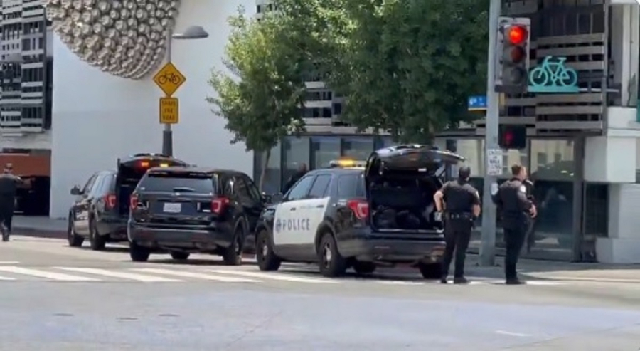 Πυροβολισμοί στην Καλιφόρνια: Ένοπλος άνοιξε πυρ κατά αστυνομικών