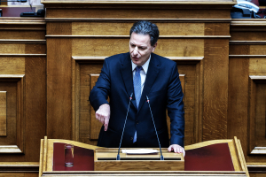 Διευκρινίσεις Σκυλακάκη για τα «χρωματιστά» τιμολόγια ρεύματος και... τις «παγίδες» -Πότε να γίνει η επιλογή