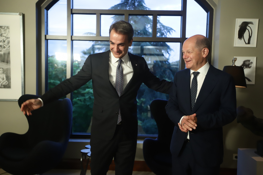 Στη Θεσσαλονίκη ο Σολτς: Τετ α τετ με Μητσοτάκη και συνδαιτημόνας στον δείπνο της Συνόδου Κορυφής της SEECP