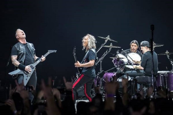 Metallica: Η κορυφαία μέταλ μπάντα «χαρίζει ζωή» στο πρώτο ογκολογικό νοσοκομείο Παίδων στη Ρουμανία