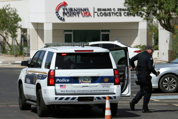 Κοντά στον δολοφόνο του Κερκ το FBI: «Έχουμε βίντεό του, εντοπίσαμε το όπλο του»