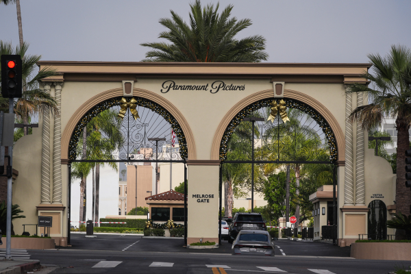Paramount: Εξωδικαστική συμφωνία με 12 Πολιτείες ανοίγει τον δρόμο για την εξαγορά της Warner Bros Discovery