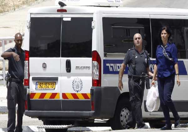 Ισραήλ: Αστυνομικοί σκότωσαν Παλαιστίνια που επιχείρησε να τους επιτεθεί με μαχαίρι