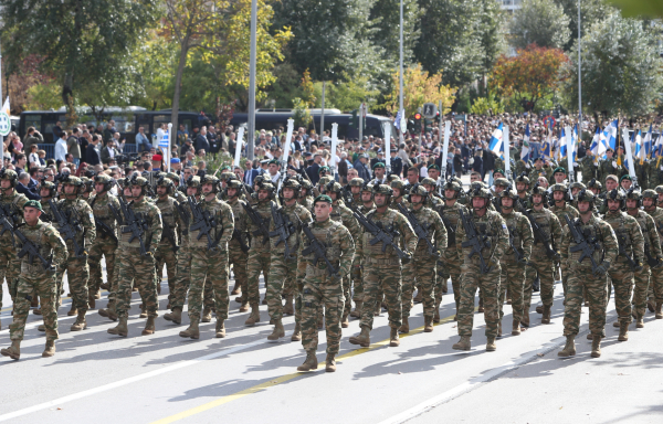 28η Οκτωβρίου: Μεγαλειώδης η στρατιωτική παρέλαση στη Θεσσαλονίκη (εικόνες)