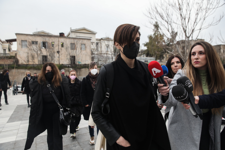 Φιλιππίδης: Κεκλεισμένων θυρών οι καταθέσεις όσων τον καταγγέλλουν, δηλώσεις Μπιμπίλα (βίντεο)