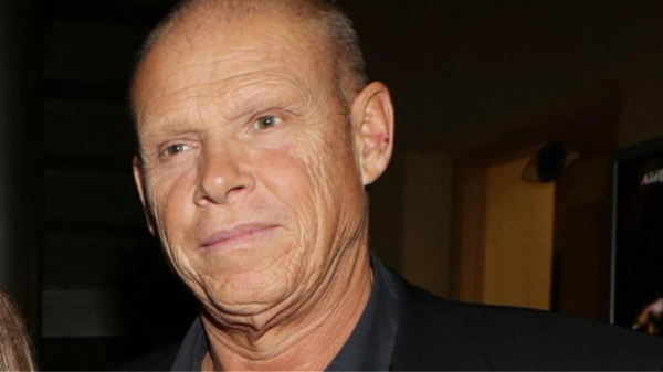 Τέλος ο Τζώνη Καλημέρης από την Barking Well Media - Η ανακοίνωση της αιφνίδιας αποχώρησης