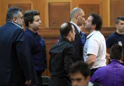 Πανδαιμόνιο στη δίκη της Χρυσής Αυγής, αποχώρησε η Έδρα