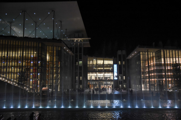 Ίδρυμα Σταύρος Νιάρχος: Νεαρός έπεσε από τον 7ο όροφο - Αυτοκτονία «βλέπουν» οι αρχές