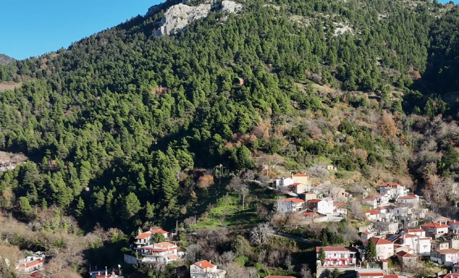 Φθινοπωρινοί προορισμοί: 5 κοντινά χωριά για τα κρύα Σαββατοκύριακα που έρχονται
