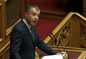 Θεοδωράκης: Όχι άλλα σκόρπια λόγια για τα Σκόπια