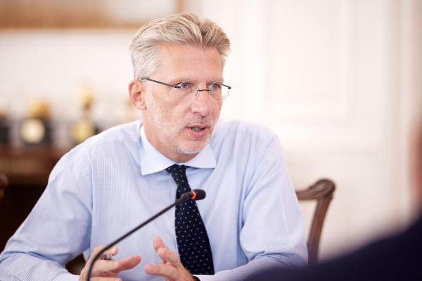 Σκέρτσος για μνημείο Άγνωστου Στρατιώτη: Ανήκει σε όλους τους Έλληνες και τις Ελληνίδες